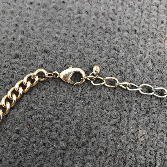 Bauble Bar green statement necklace - Picture 3 of 3